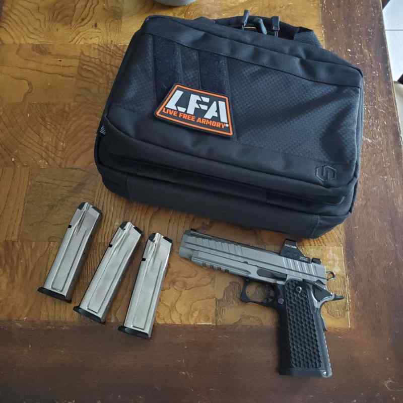 LFA Apollo 11 2011 9mm with extras