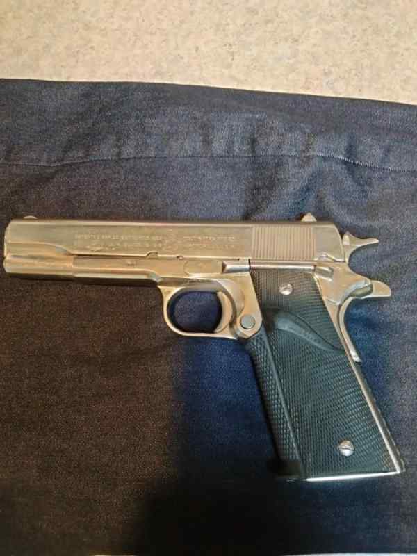 Colt 1911 .45 ARMY