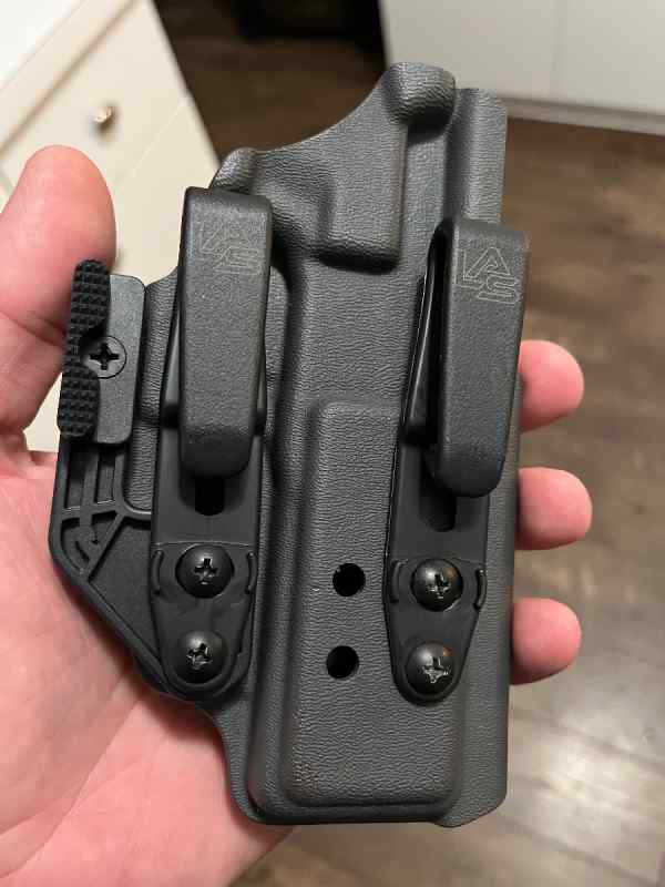 LAS Concealment Holster/Staccato C2