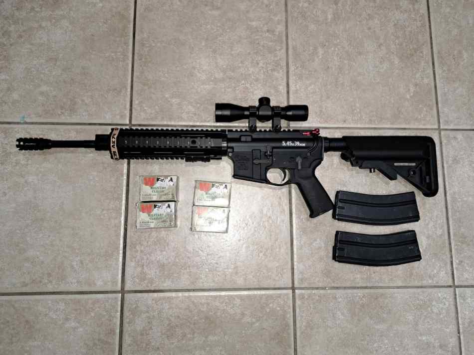 Ar-15 5.45x39MM with Mags and Ammo 