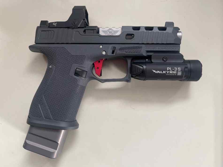 Glock 19 gen 3/4 Full custom