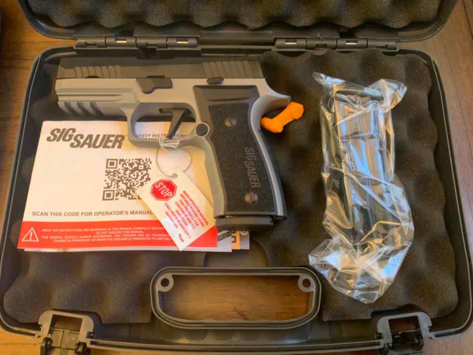 NIB - Sig P320 AXG X-Carry 9MM