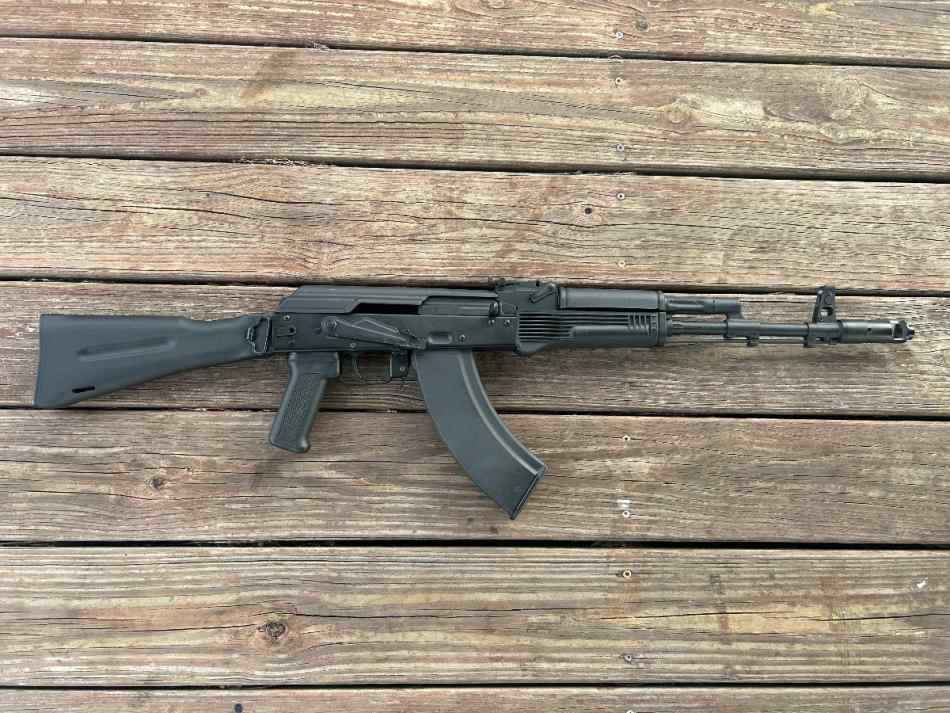 KUSA KR-103 SFS AK