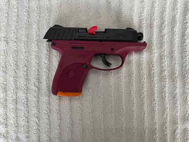 Ruger EC9S 9mm unfired