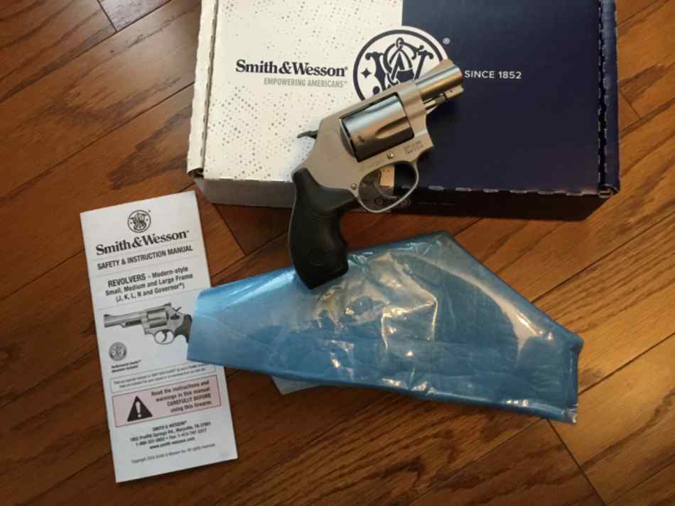 SMITH &amp;WESSON SNUB NOSE 38,SPEC+P UNFIRED