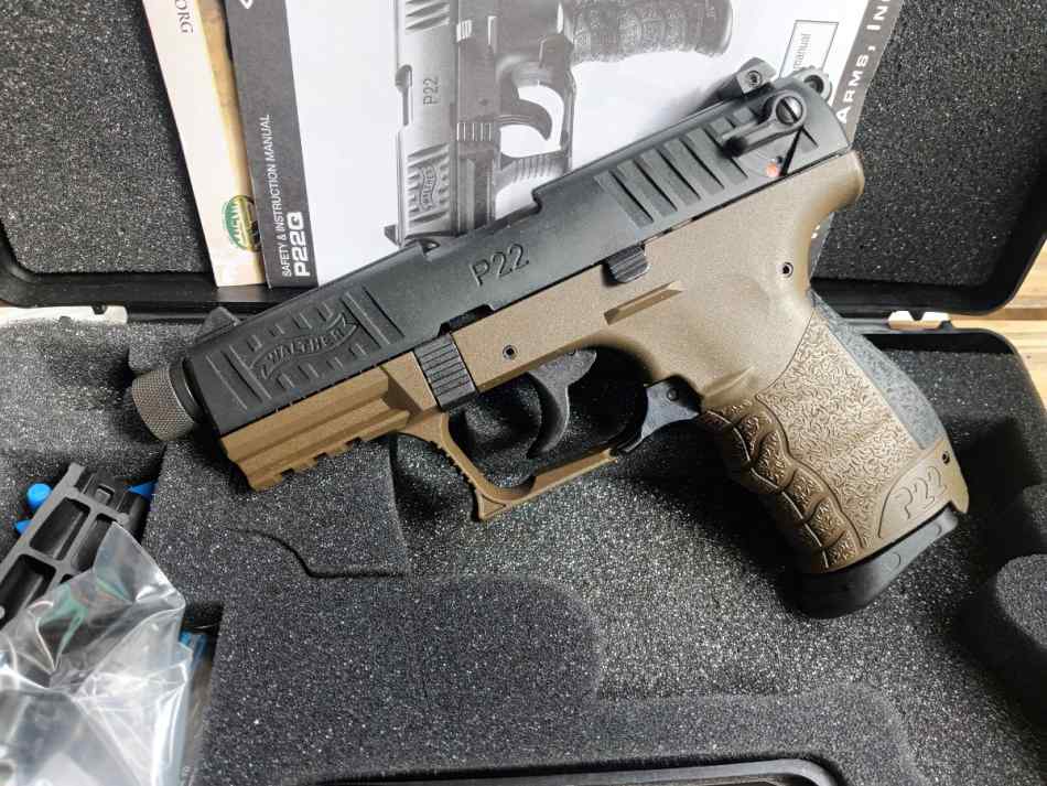 Walther P22 &quot;Military&quot;  -OD green suppressor ready