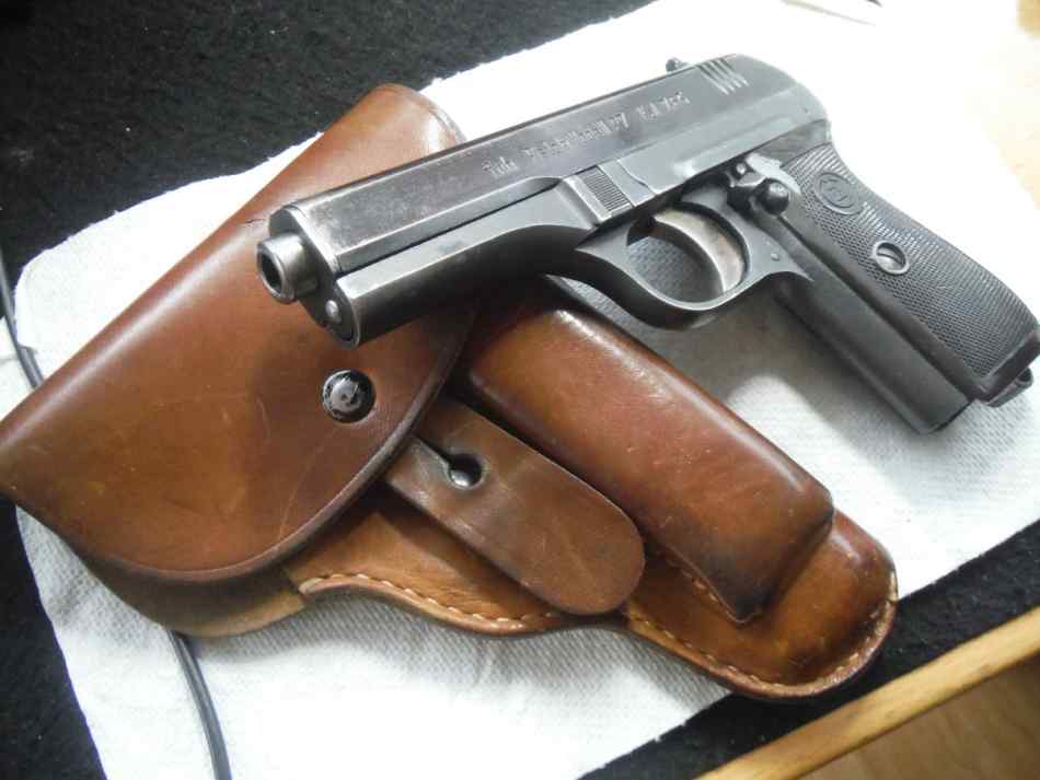 Nazi CZ27 Pistol rig holster 2 mags all WW2