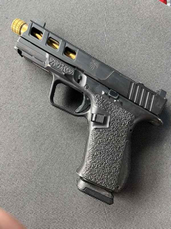 Glock 19