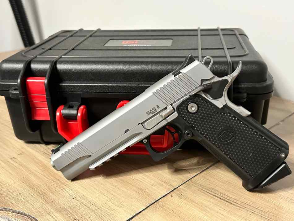 Super Rare Mint Condition Bul Armory 45acp 2011