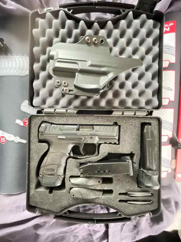 H&amp;K VP9SK w/ 3 mags and holster $550