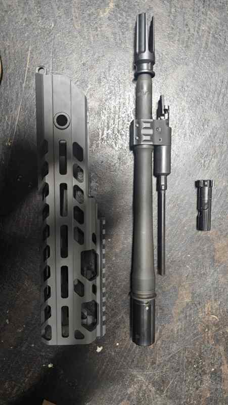 Mcx Virtus 11.5 barrel with Gray handguard 