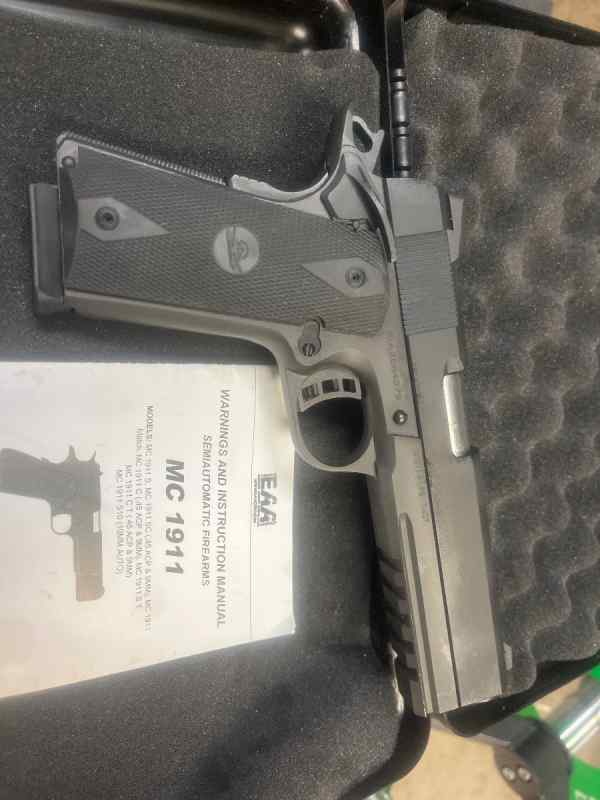 Rock island armory 1911 a1 fs tactical 45 acp 