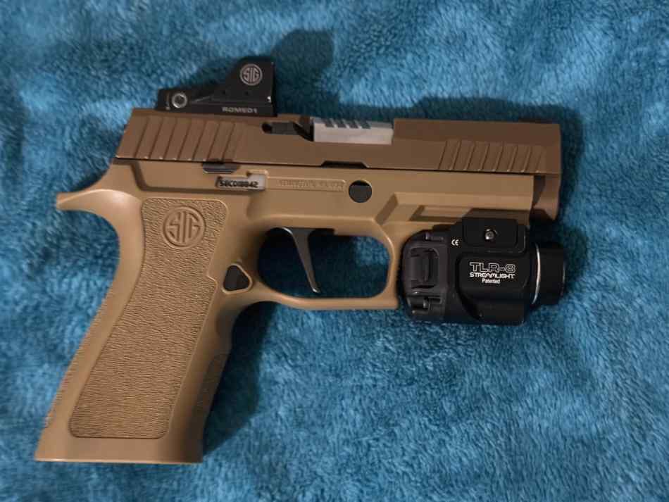 Sig P320 M17 XCarry Coyote 