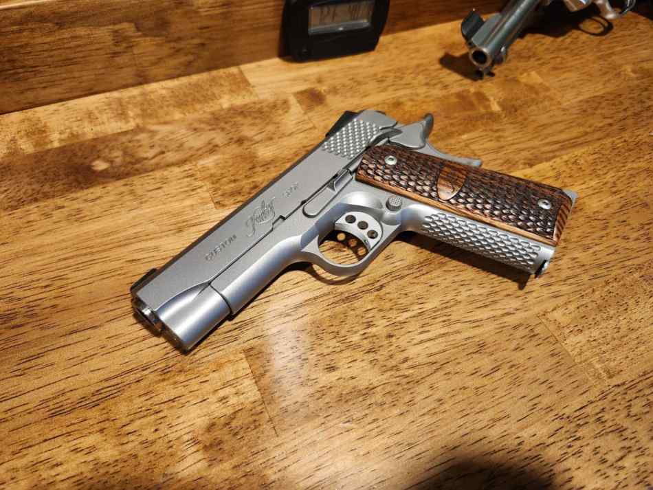 Kimber Pro Raptor 2 stainless 45ACP 4.25&quot; like new