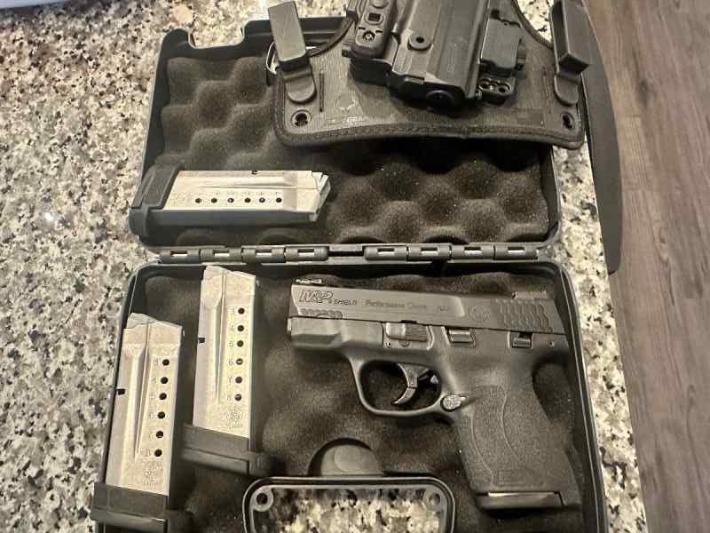 S&amp;W Performance Center Shield 9mm