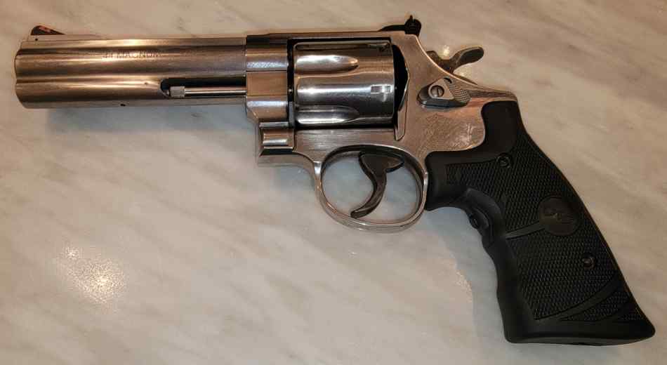 Smith and wesson 629 classic