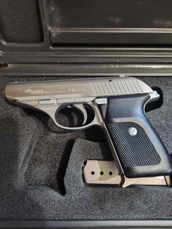 Sig p230sl .380 pistol