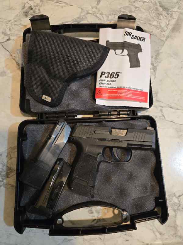 Like new Sig Sauer P365 9mm