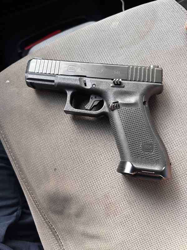 5th gen Glock 45 9mm