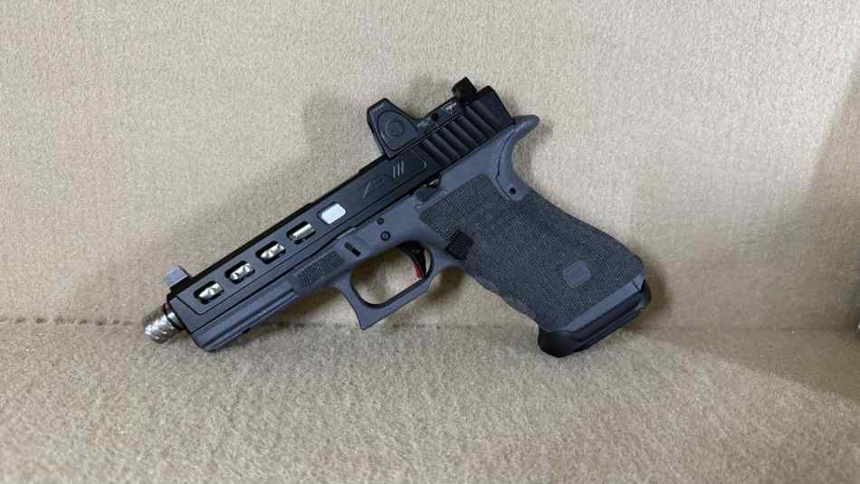Zev G17