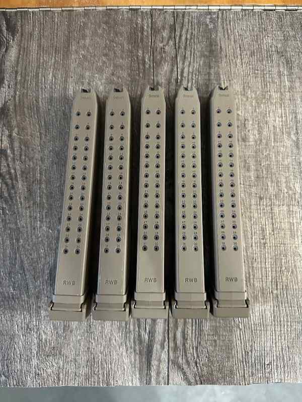 Extended Glock 9mm mags