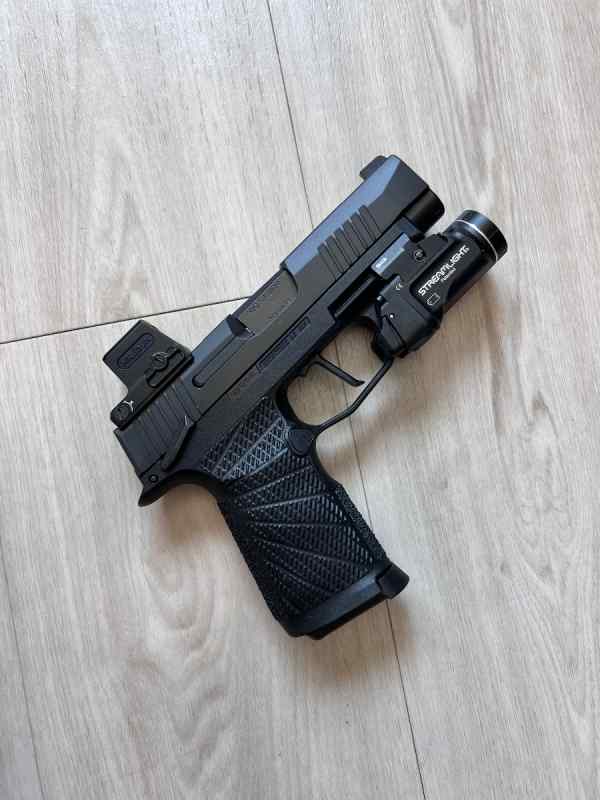 Sig P365 XL fully customized