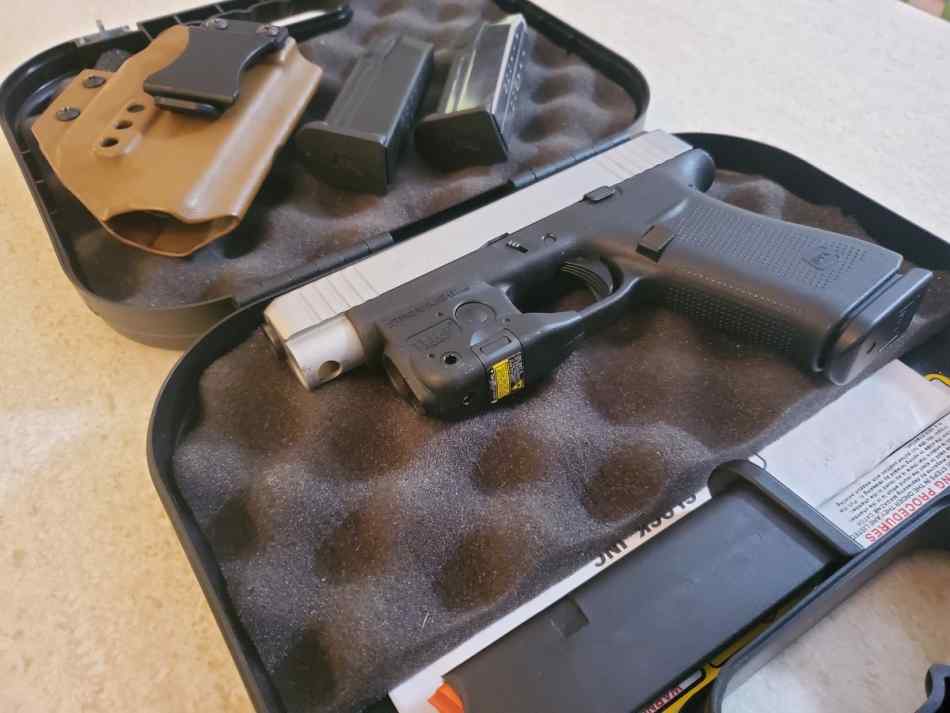 Glock 48 15+1 Two Tone WTS/WTT