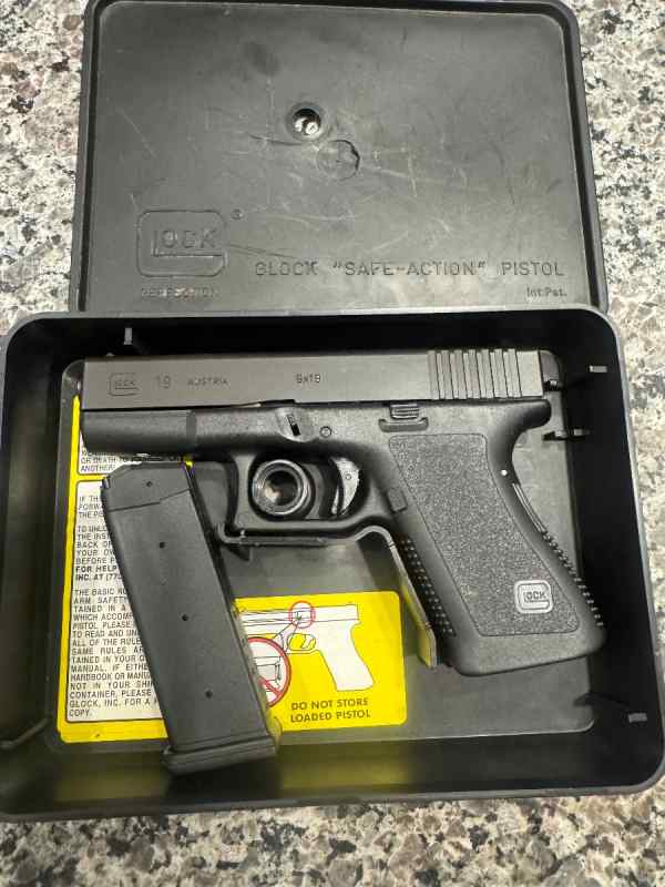GLOCK 19 GEN 2