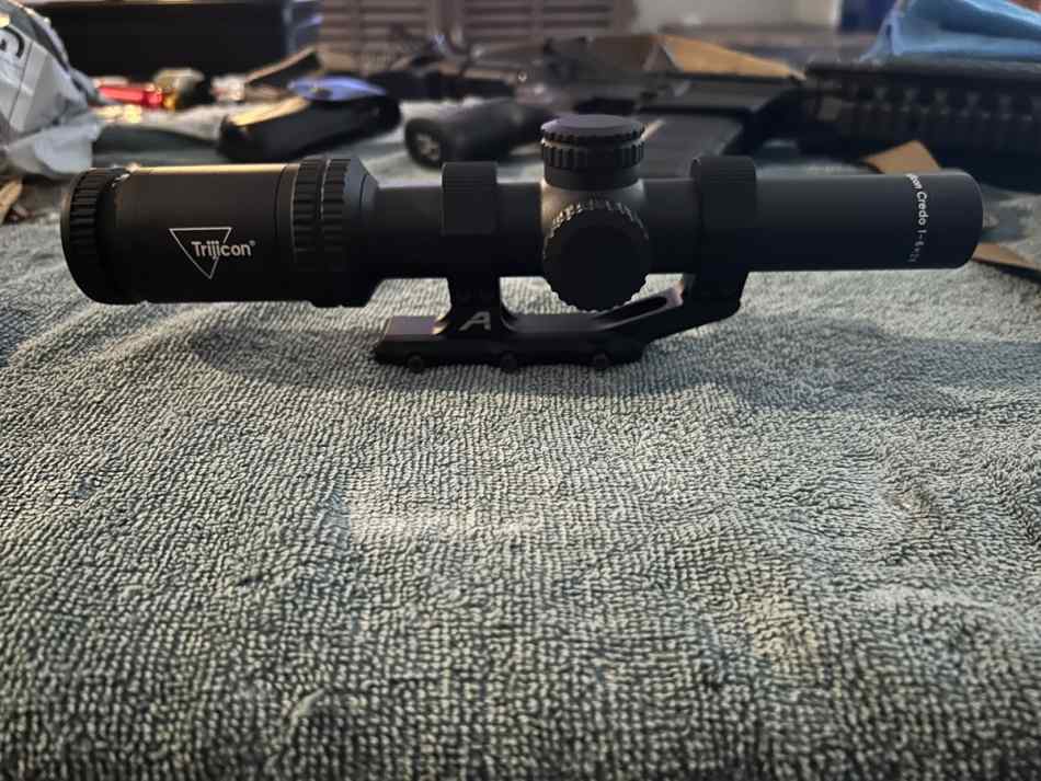 WTT Trijicon Credo 1-6x w/ Aero Precision Mount