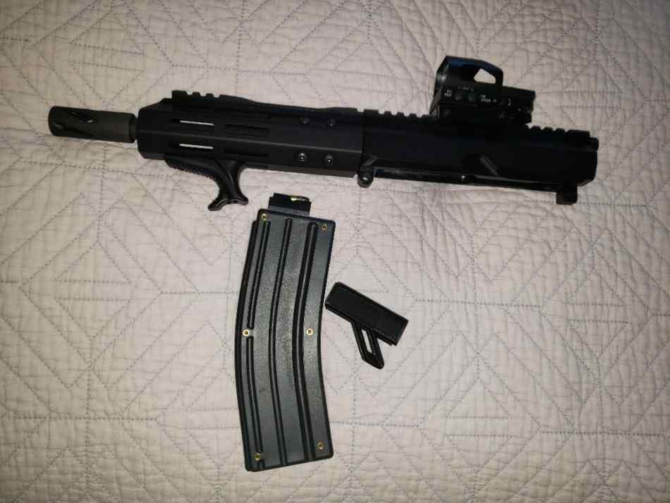 22 UPPER 3.jpg