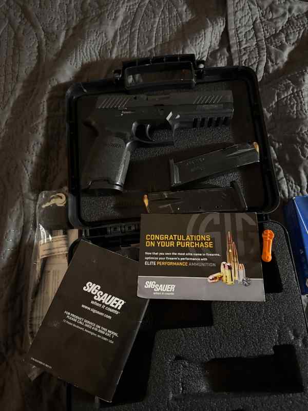 Sig full-size P3 2040 caliber