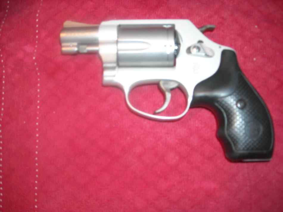 S&amp;W Airweight  38spec 637-2