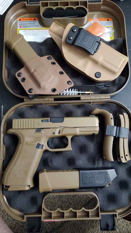 GLOCK 19X W/ HOLSTER AND RAVEN CONCEALMENT MAG CAR