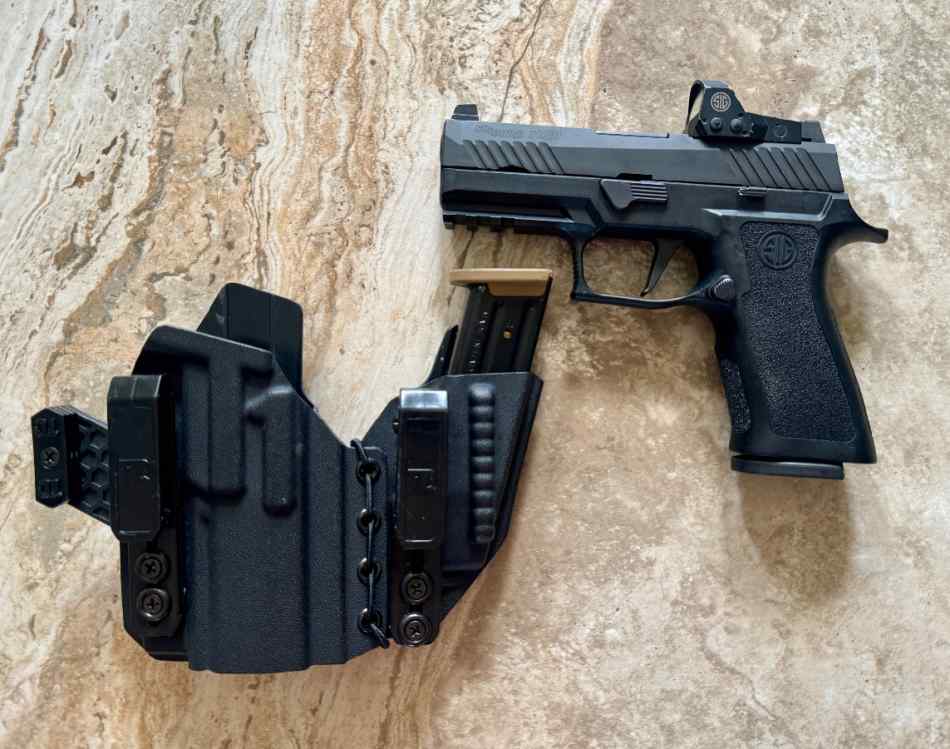 Sig P320 XCompact w/Rimeo 1 &amp; Tier 1 Holster