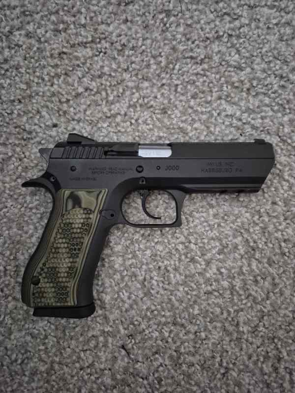 Jericho 941 9mm (4.4&quot;, Steel)