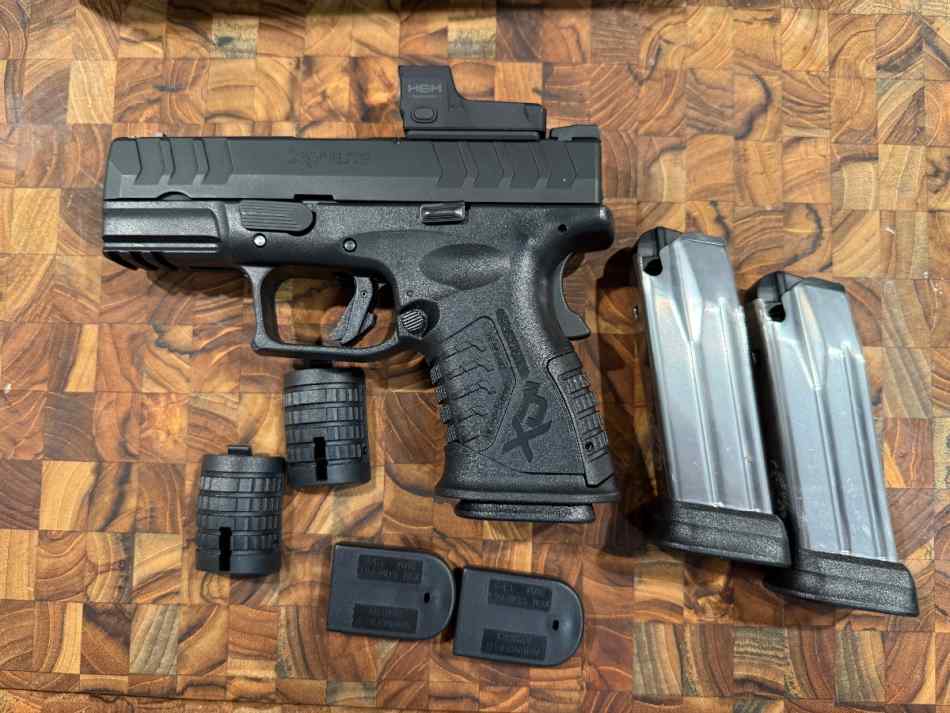 SPRINGFIELD XDM ELITE COMPACT WITH RED DOT