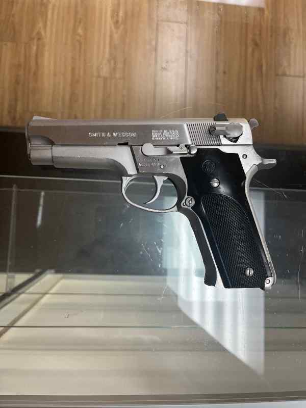 S&amp;W 659 9mm 