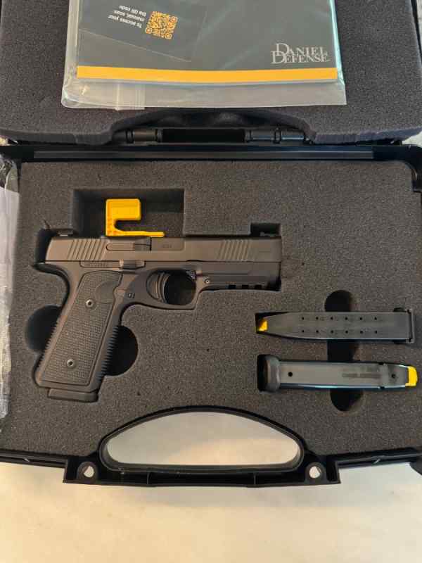 Daniel Defense H9 NIB Never Fired w/extra mags