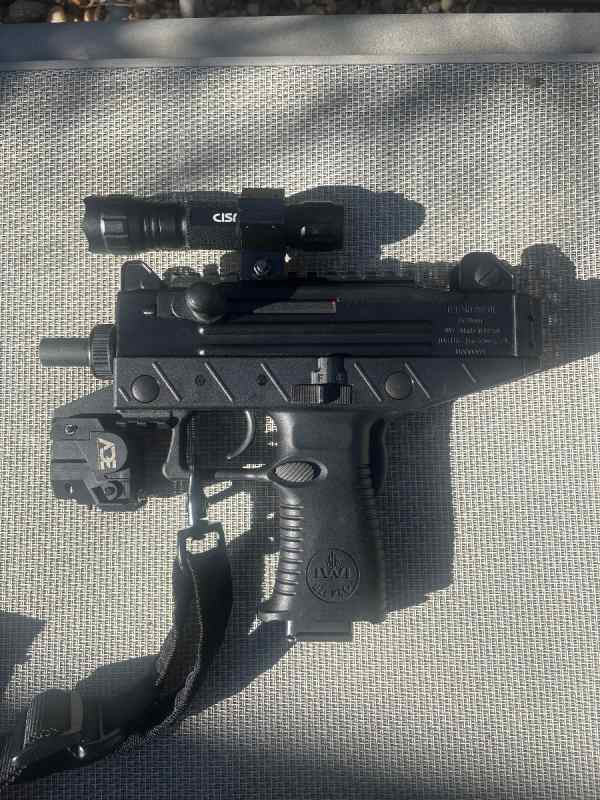 Uzi Pro. Like new. 