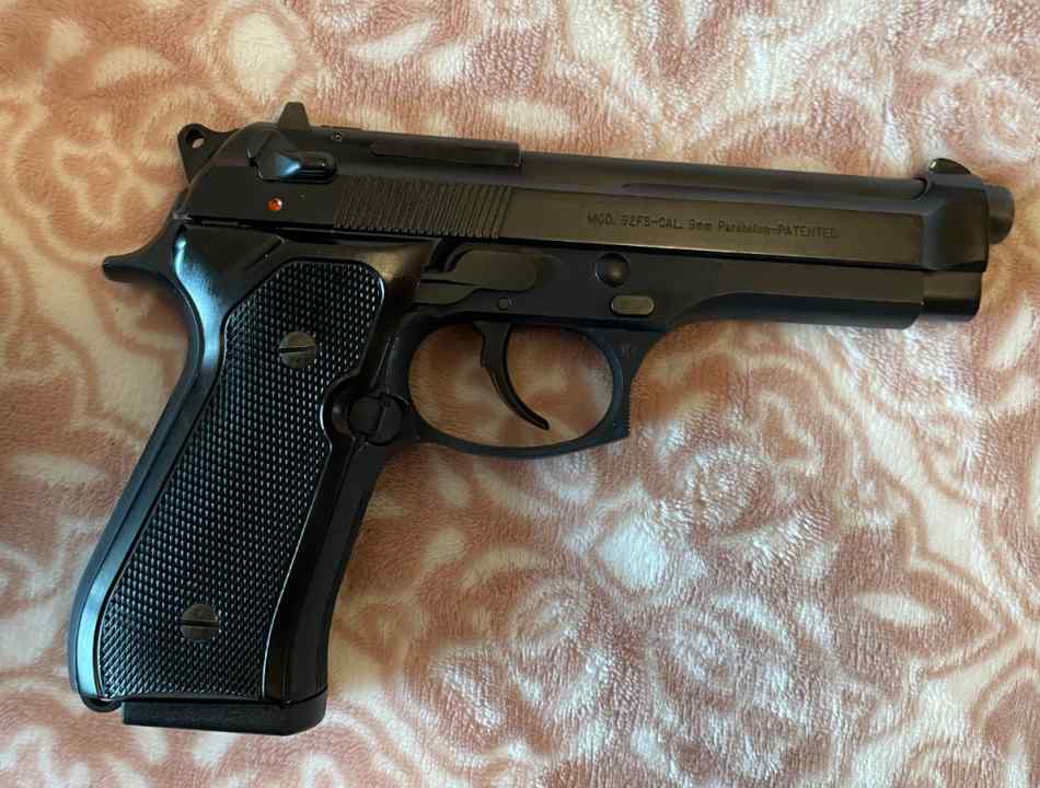 Beretta 92FS