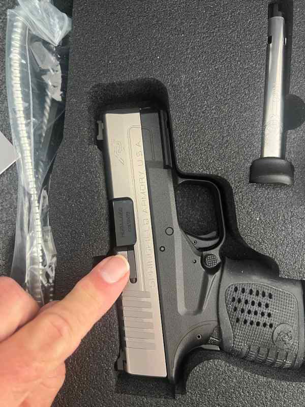 Springfield xds mod2  3.3  9mm. $325 OBO