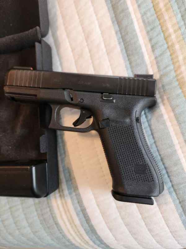 Glock 9mm.jpg