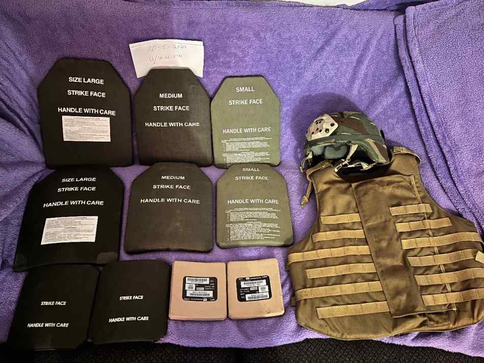 Army surplus body armor multicam ecwcs ESAPIs L@@K