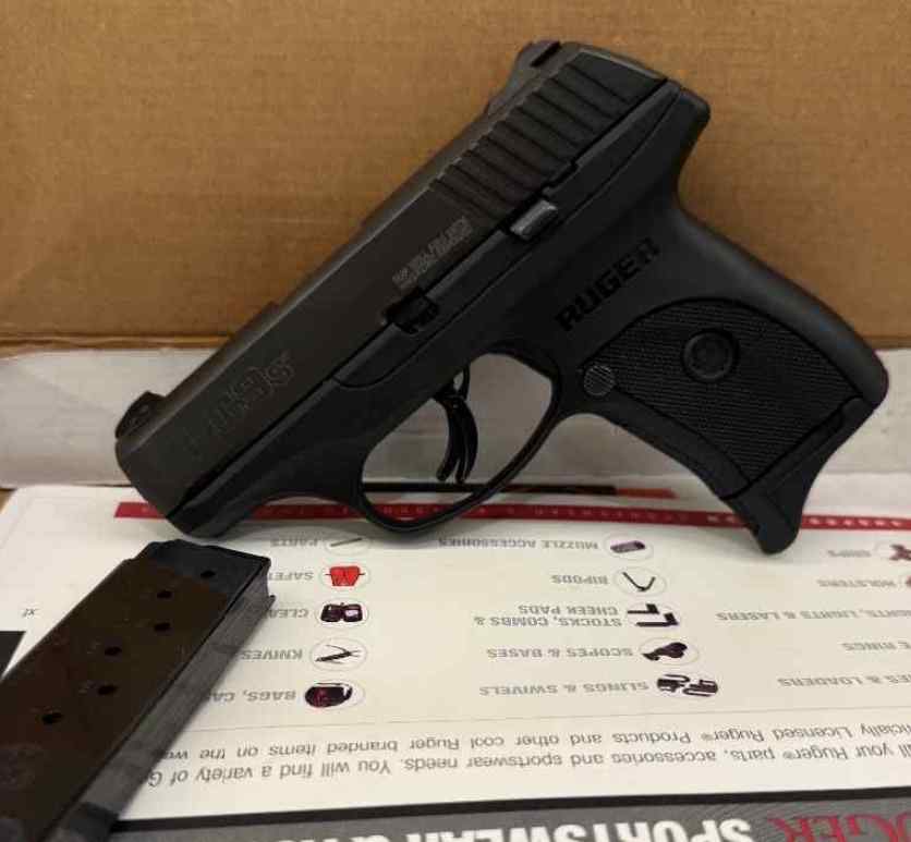 Ruger LC9S Comoact 9mm