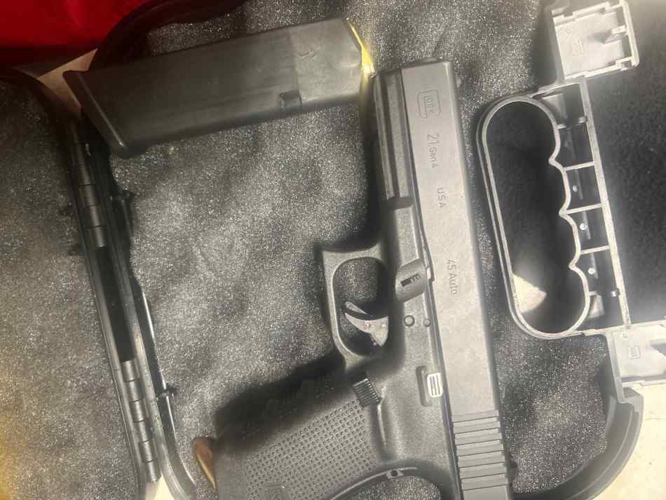 Glock 21 FS / WTT