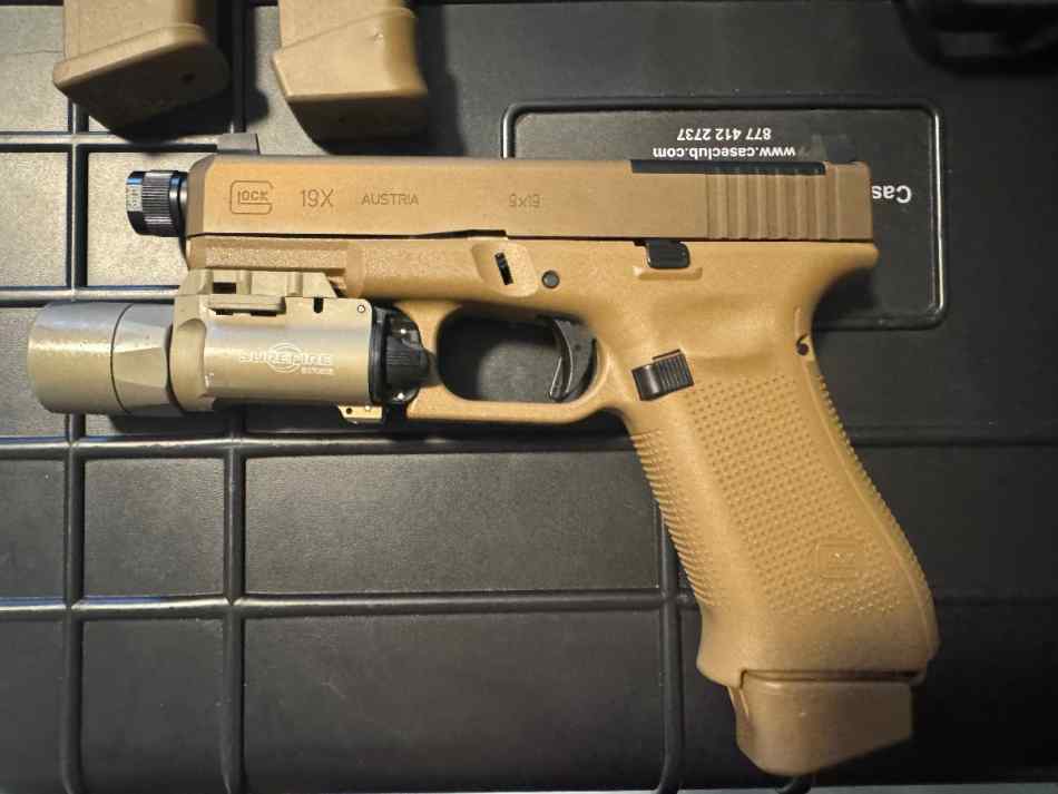 Surefire X300 ultra FDE tan 