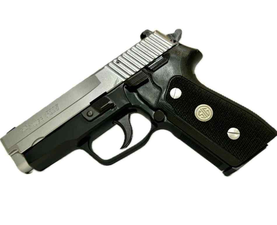 SALE !! -  Sig Sauer P225 - Rare 2 Tone Mint !!!