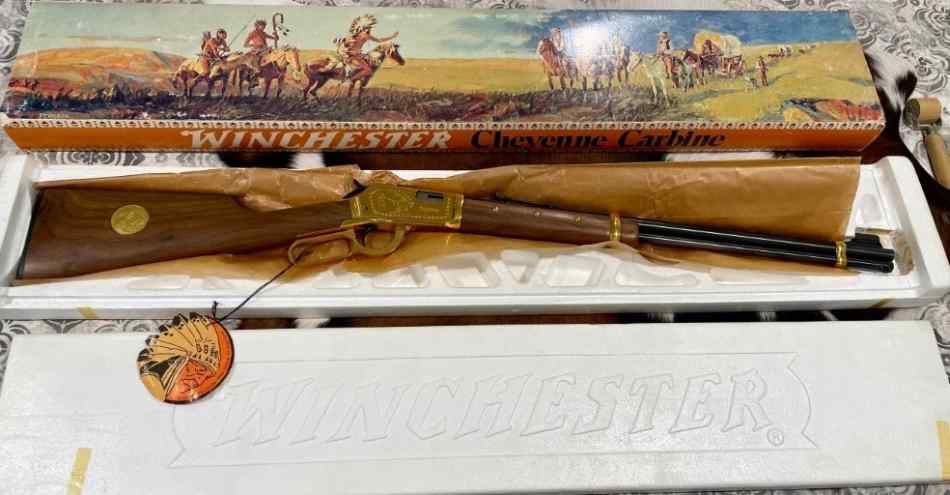 Winchester 9422 Cheyenne Carbine 1977 Gold 