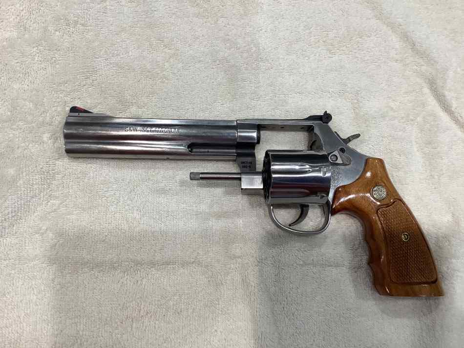 Smith and Wesson 686-6