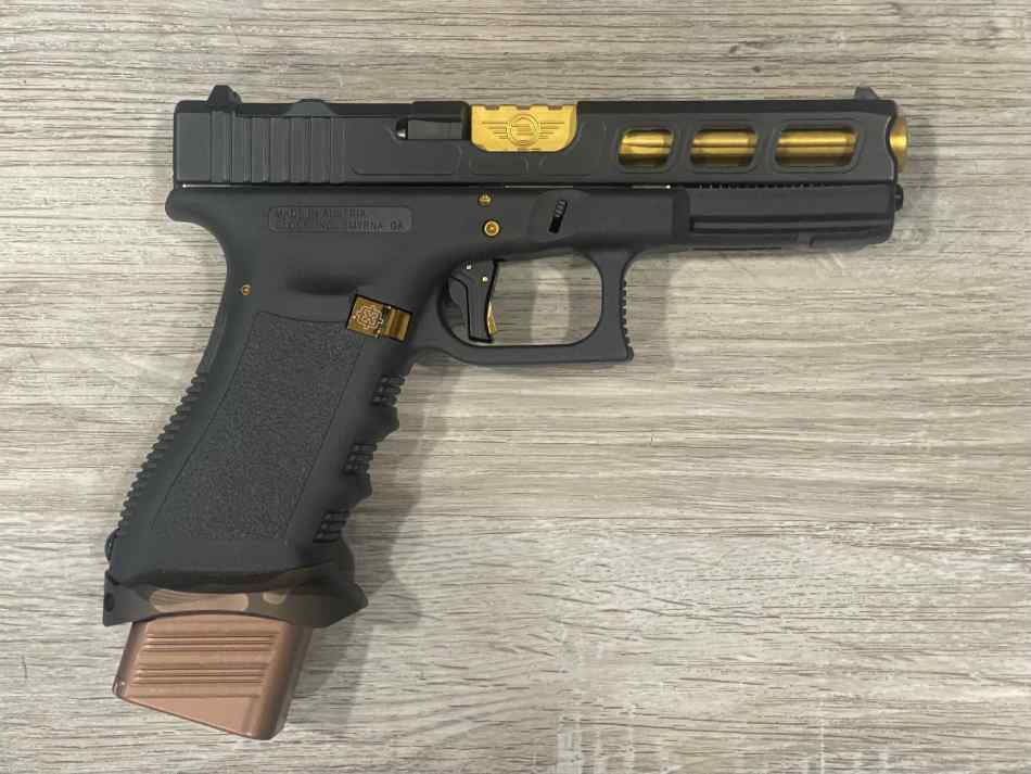 Glock 17 gen 3 custom